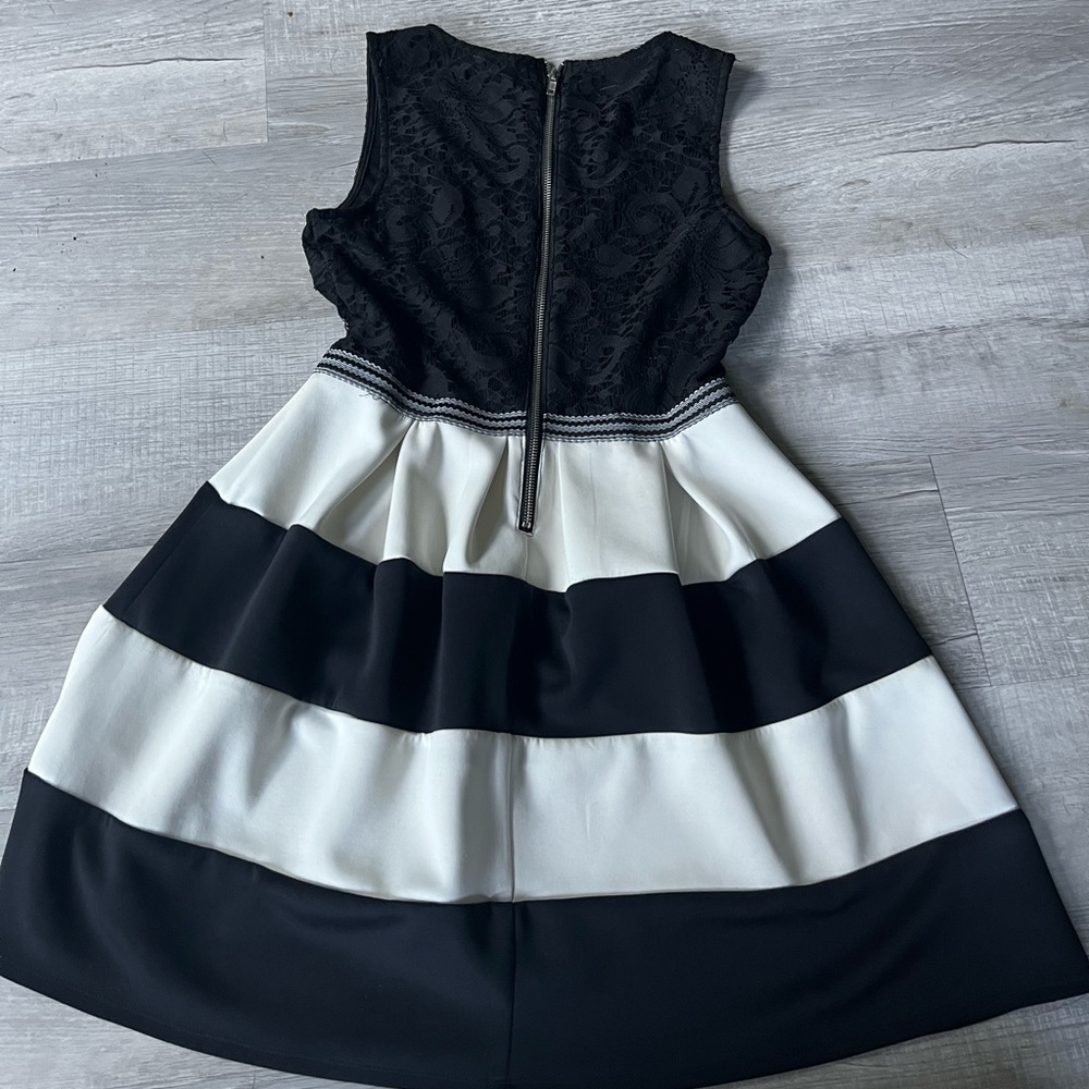 Cute black and white dress